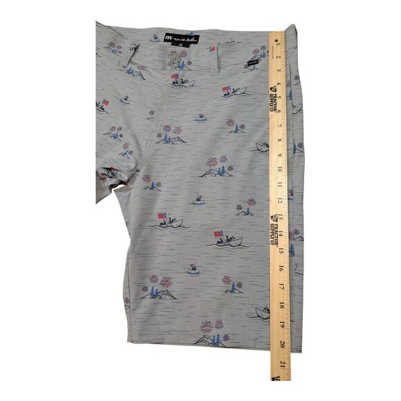 Travis Mathew Men's Size 34 Vacation Vibe flat front Shorts Golf Beach USA - Picture 7 of 8